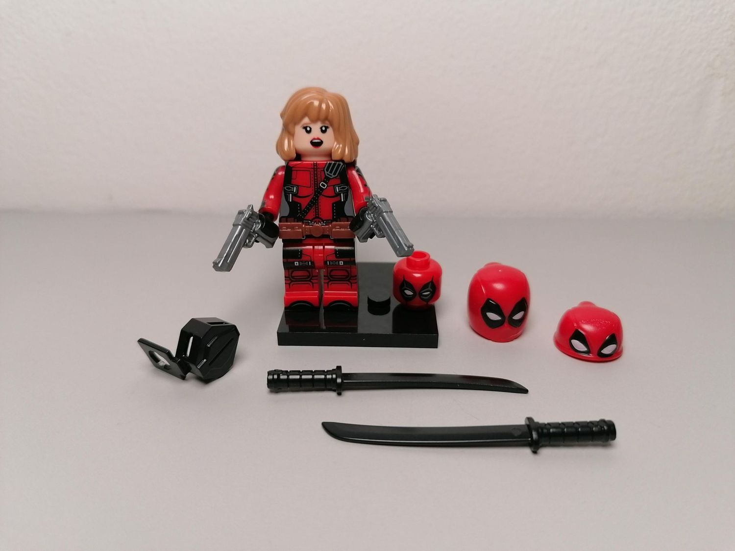 Miss Deadpool minifigure From Marvel Comics