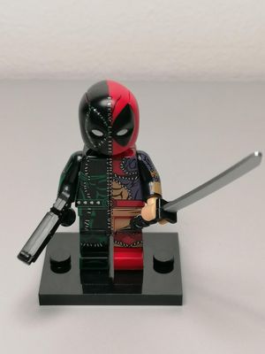 Deadpool minifigure From Marvel Comics
