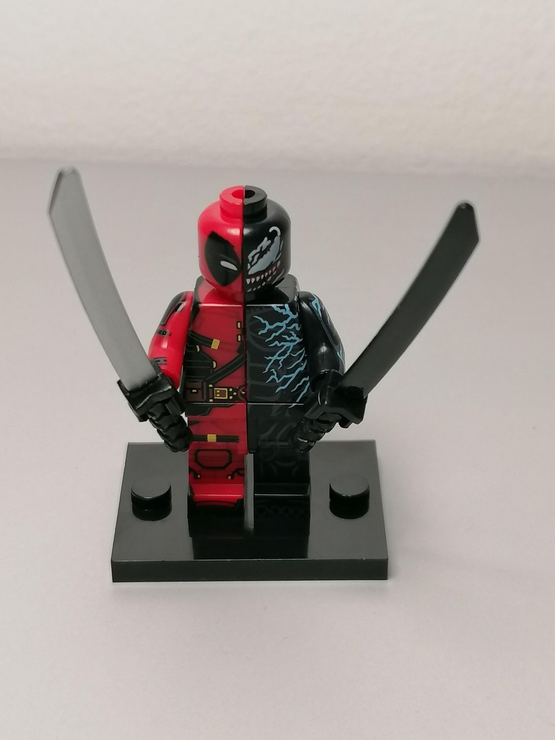 Deadpool Venom minifigure From Marvel Comics