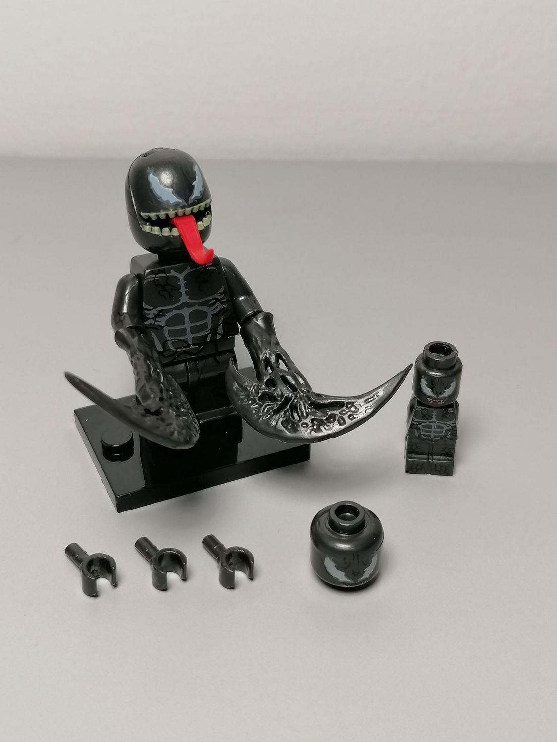 Venom minifigure from Marvel Comics