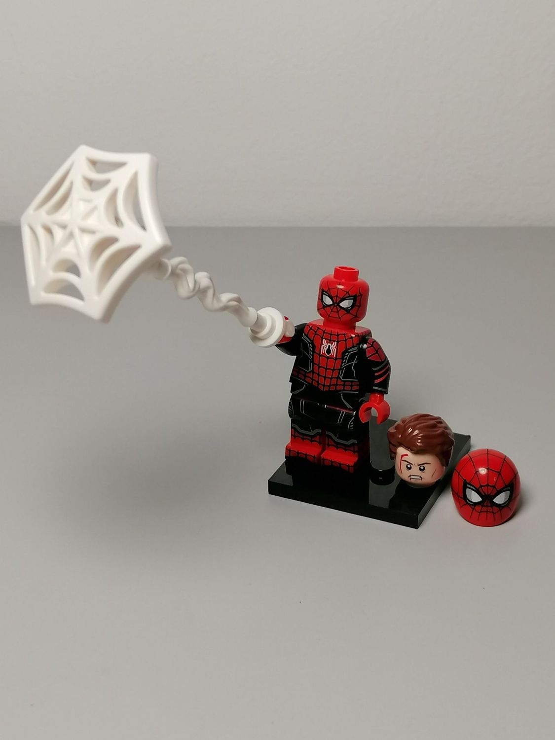 Spider Man minifigure Deluxe Version
