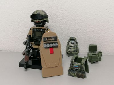 Russian soldier minifigure Ukraine war