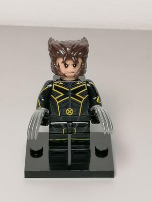 Wolverine minifigure X-men version