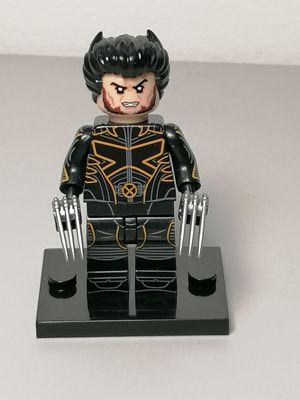 Wolverine minifigure X-men version