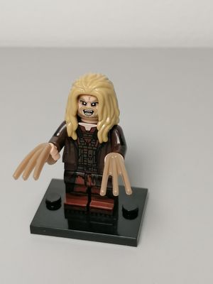 Sabretooth minifigure from Marvel Comics​