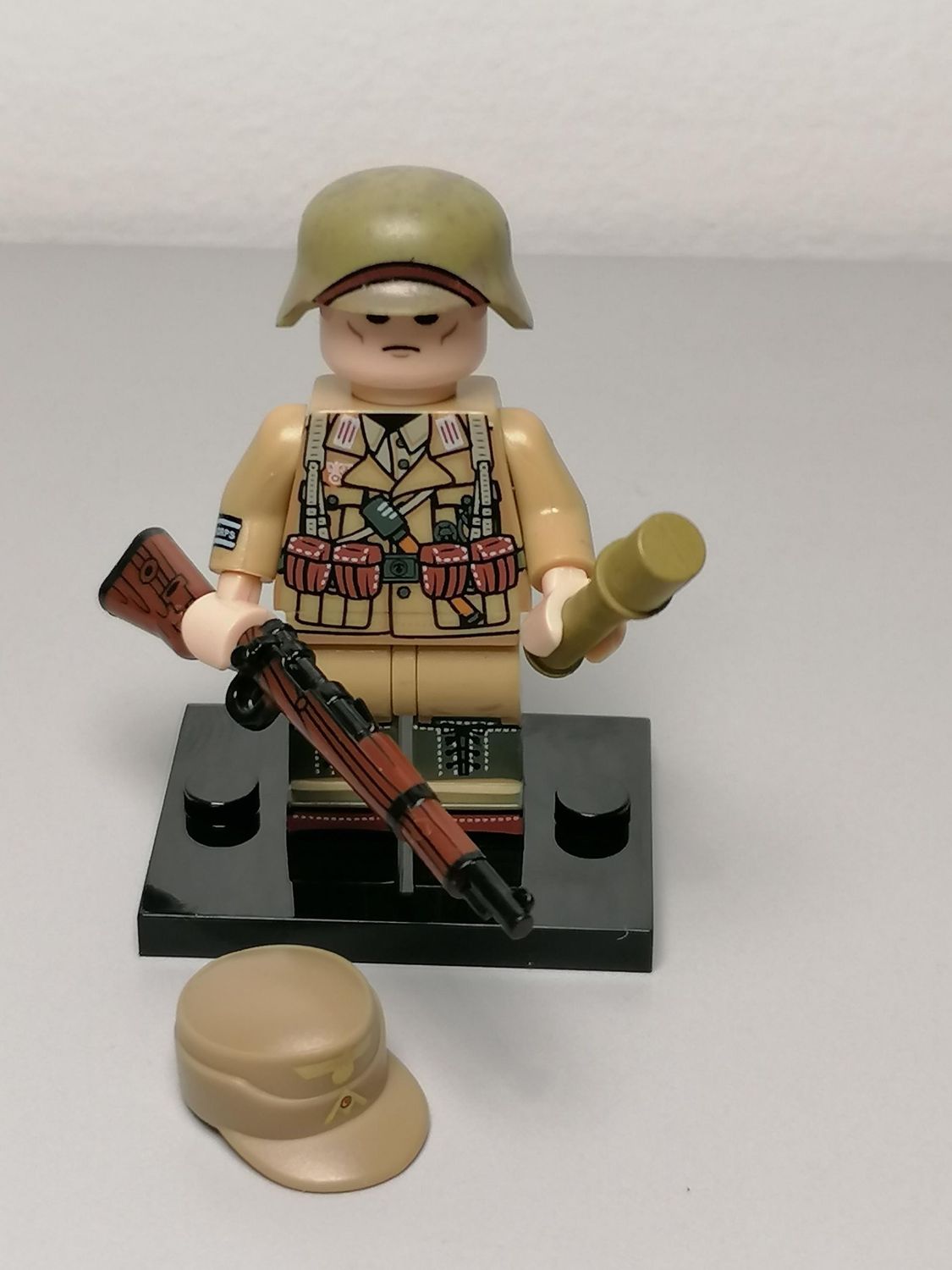 WW2 German Afrika Korps minifigure