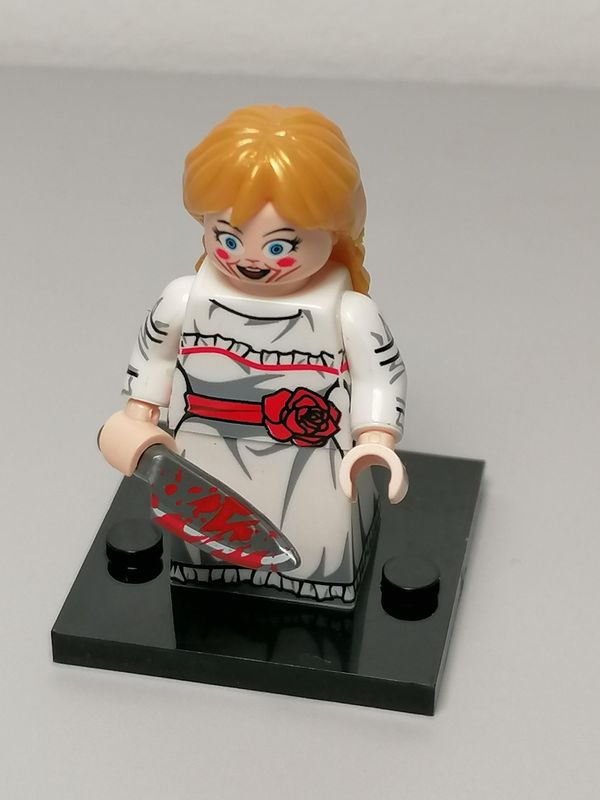 Annabelle minifigure horror movie