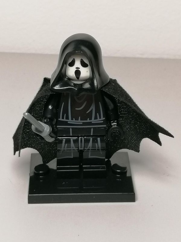 Scream minifigure horror movie