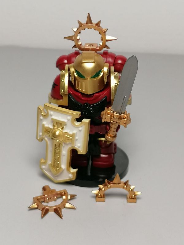 Warhammer Space Marines minifigure deluxe version