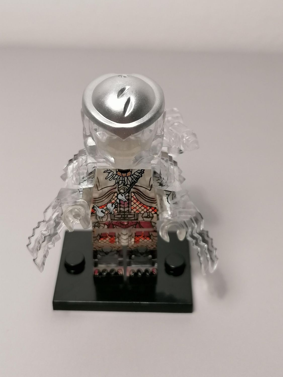 Predator minifigure clear version