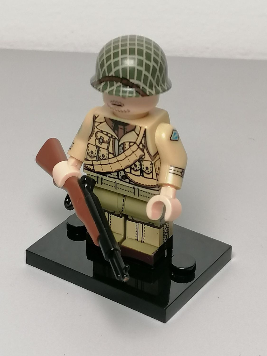 WW2 US soldier minifigure