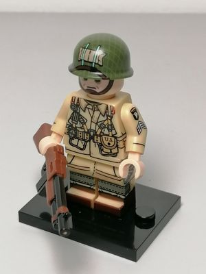 WW2 US soldier minifigure