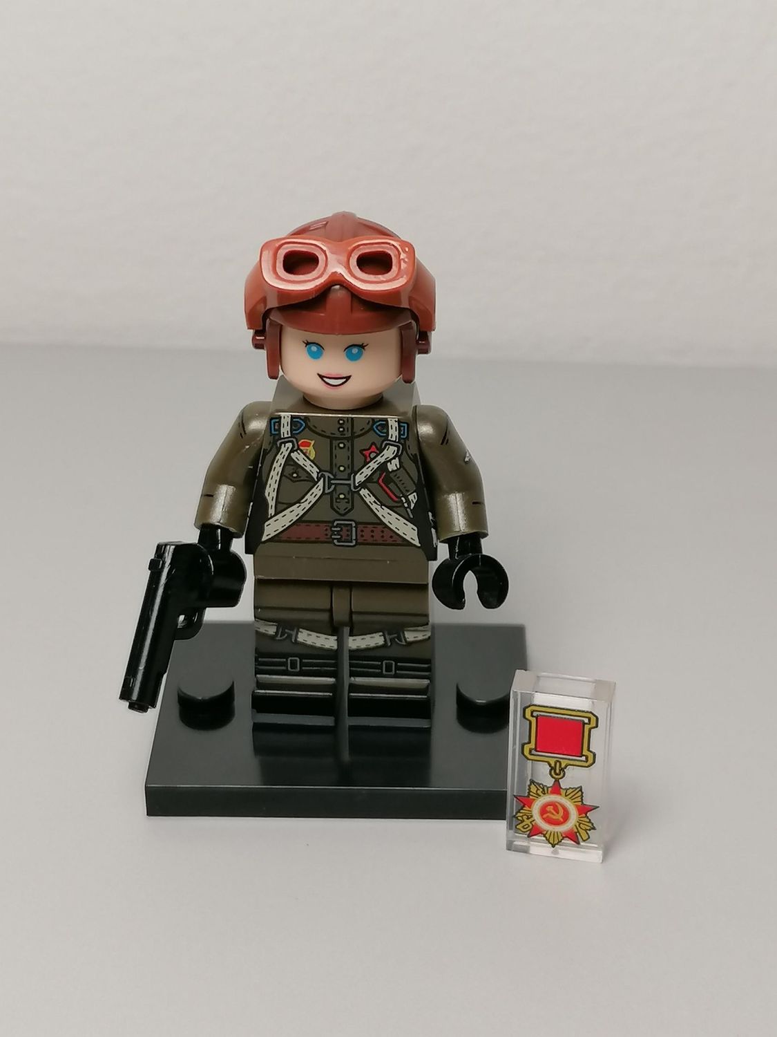 WW2 Russian pilot minifigure