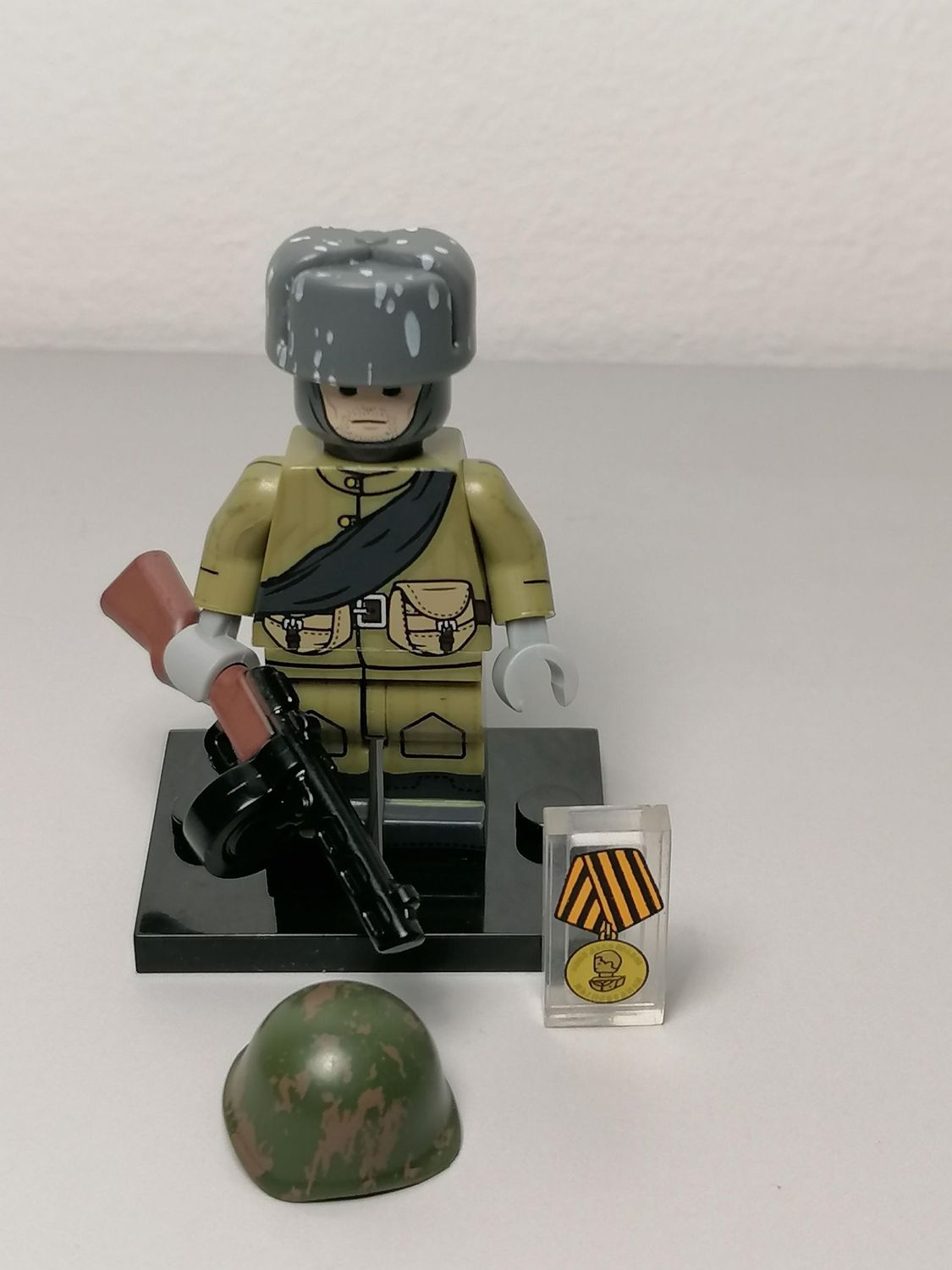 WW2 Russian Soldier minifigure