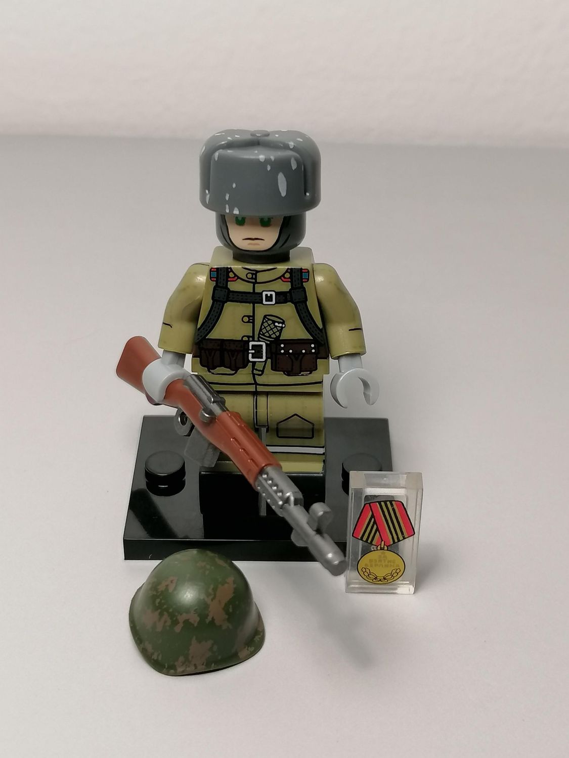 WW2 Russian Soldier minifigure