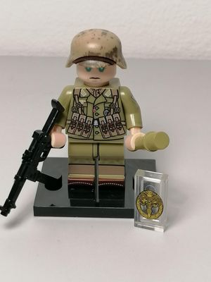 WW2 German Afrika Korps soldier minifigure