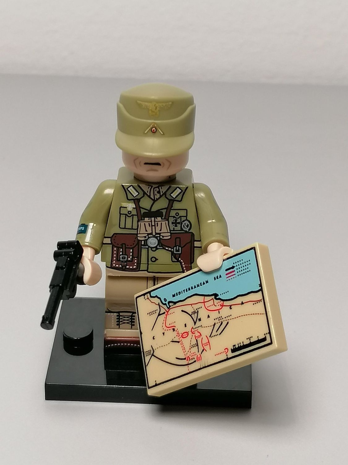 WW2 German Afrika Korps officer minifigure