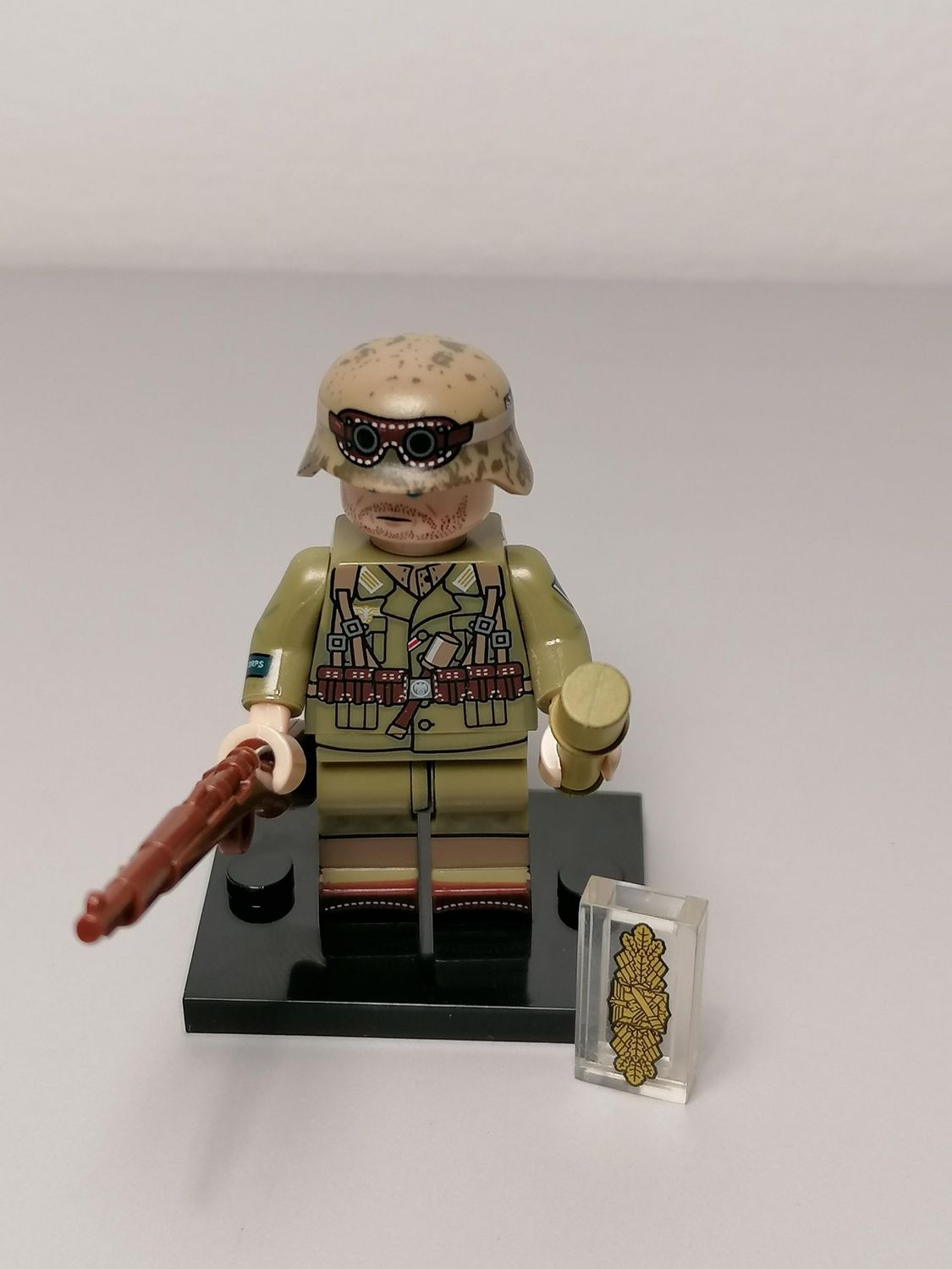 WW2 German Afrika Korps minifigure