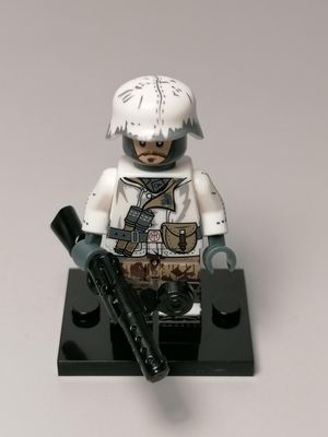 WW2 German Winter Soldier minifigures