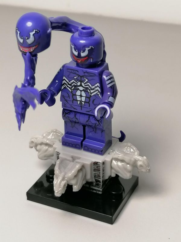 Venom minifigure from Marvel Comics