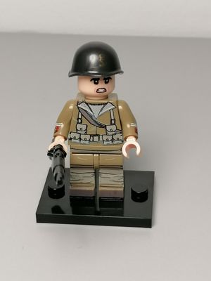 WW2 italian soldier minifigure