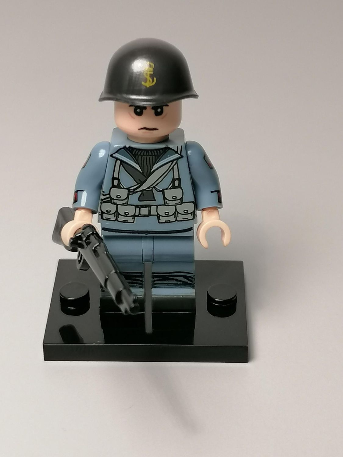 WW2 italian soldier minifigure