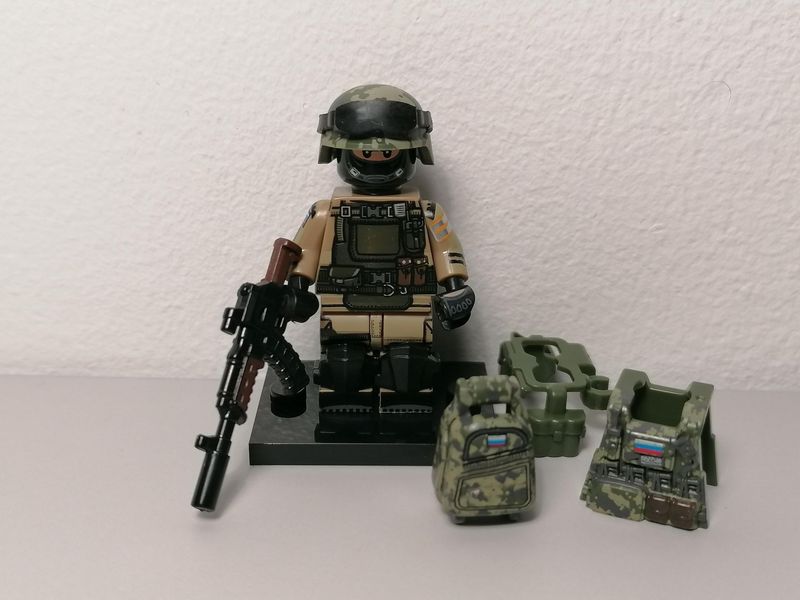 Russian soldier minifigure Ukraine war