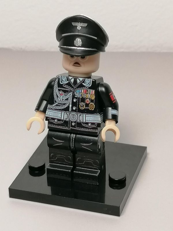 WW2 German Reichsführer SS Heinrich Himmler minifigure