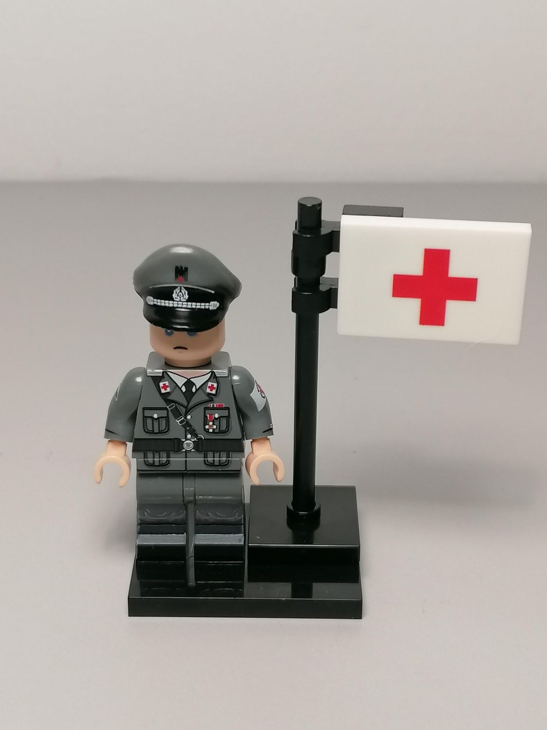 WW2 German Health service  minifigures limited edition
