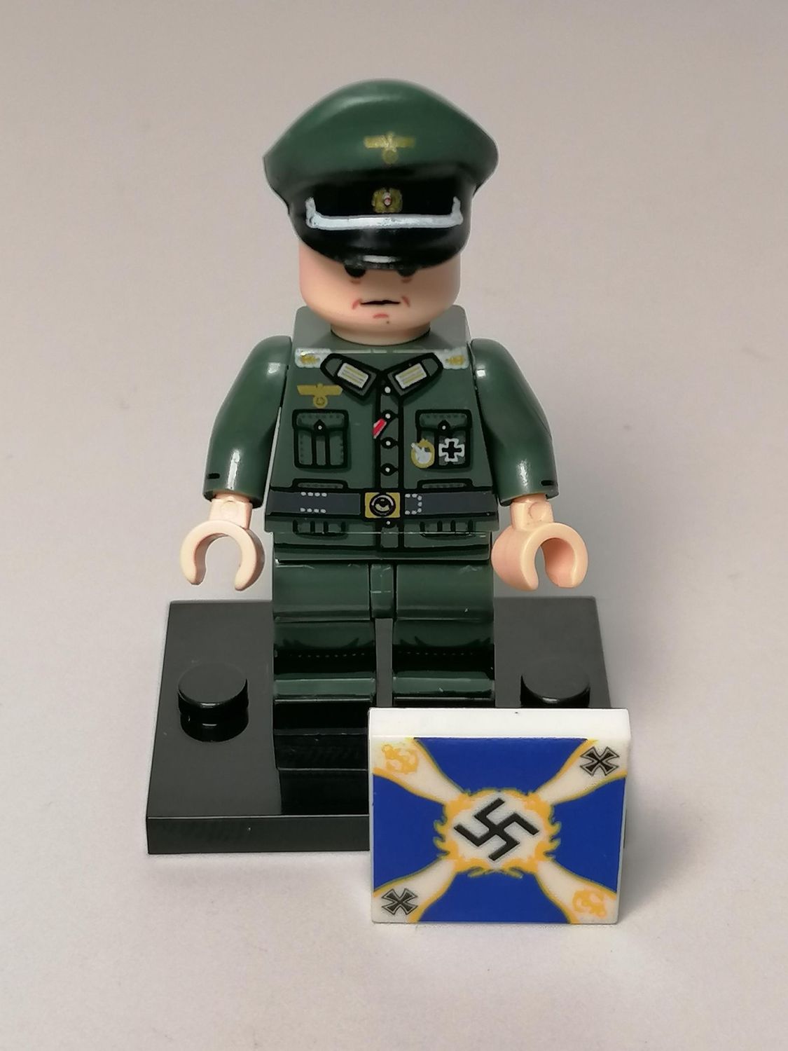 WW2 German coastal defense minifigures officer
