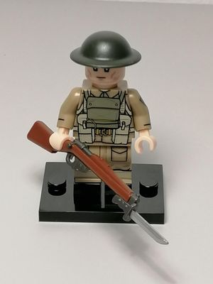 WW2 UK soldier minifigure.