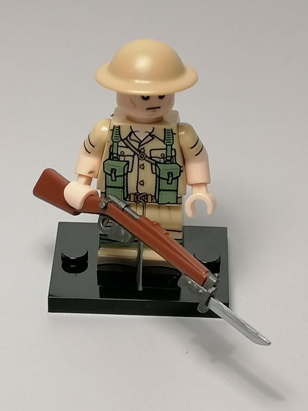 WW2 UK soldier minifigure.