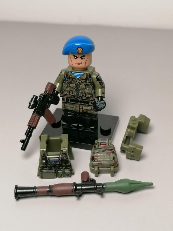 Russian soldier minifigure Ukraine war