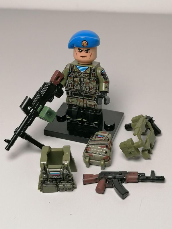 Russian soldier minifigure Ukraine war