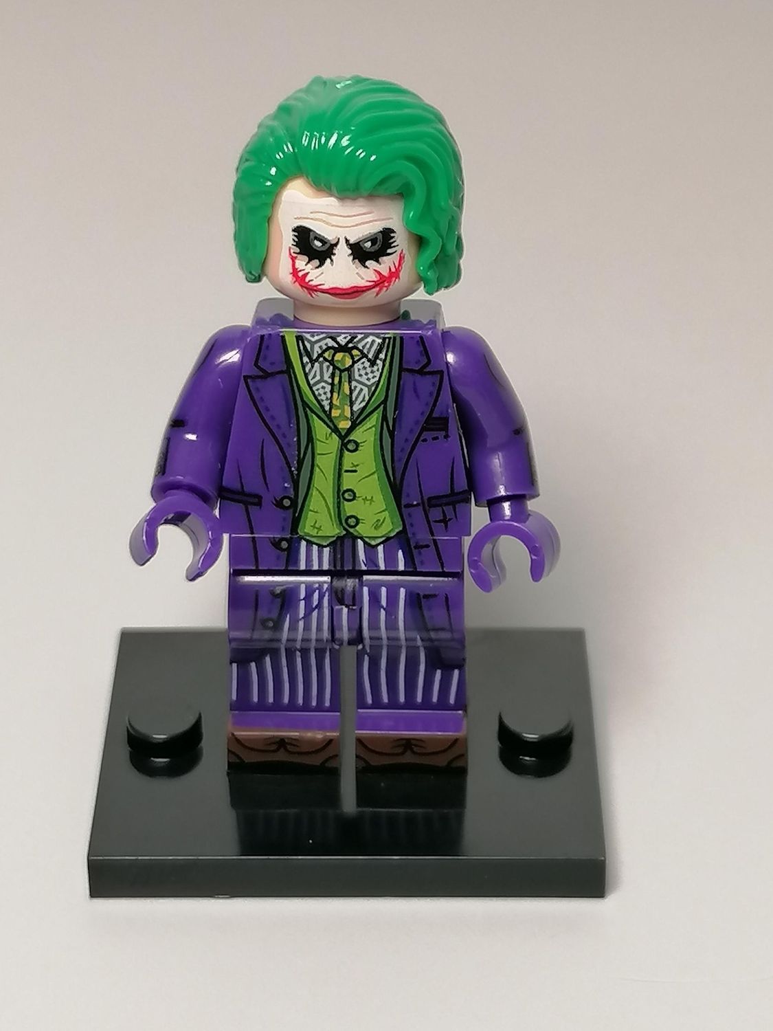 Joker minifigure