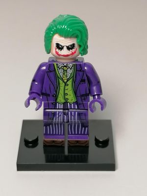 Joker minifigure