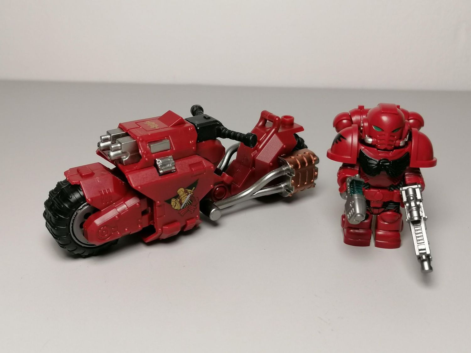 Warhammer Blood Angels minifigure With Moto