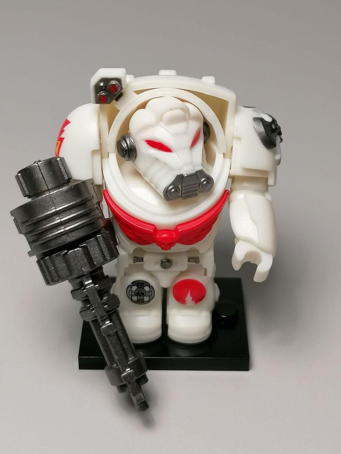 Warhammer White Scars Terminator minifigure