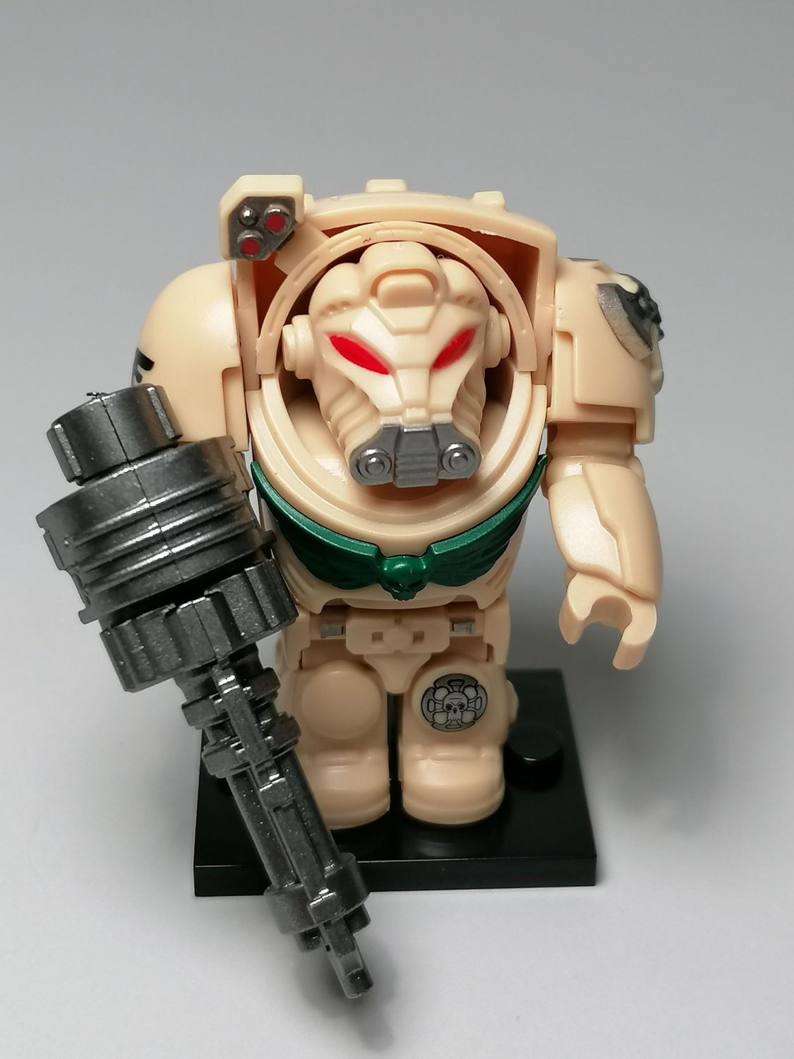 Warhammer Dark Angels Terminator minifigure