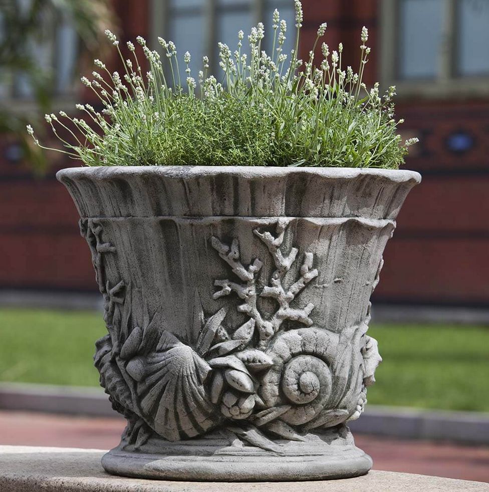 Smithsonian Chesapeake Urn, Colour: AS 17.75" Diam. x 15"H