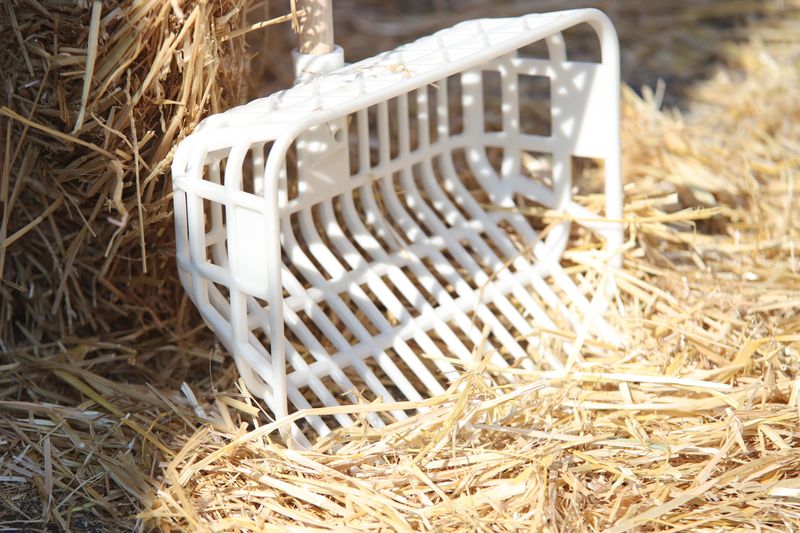 Basket-shaped fork