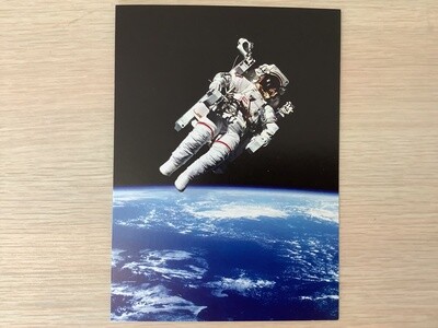 AVANTI AMERICA ASTRONAUT FLOATING IN SPACE BIRTHDAY CARD