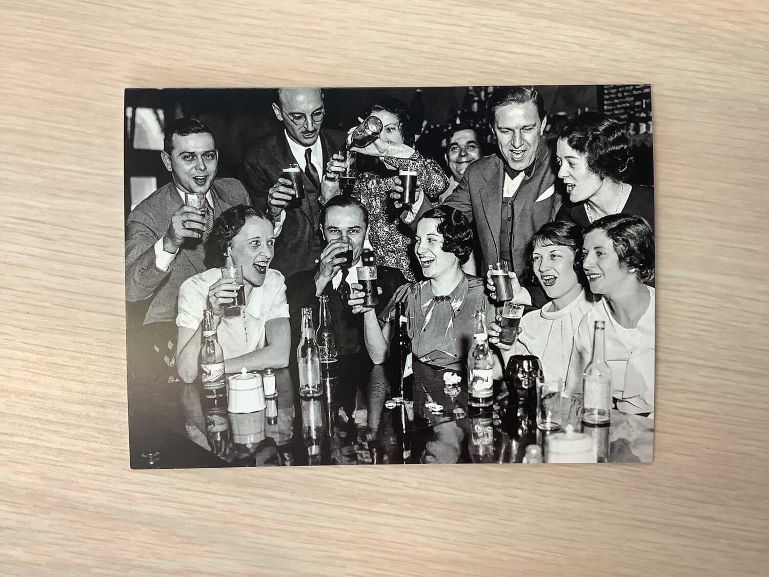 AVANTI AMERICA RESTURANT CELEBRATION BIRTHDAY CARD