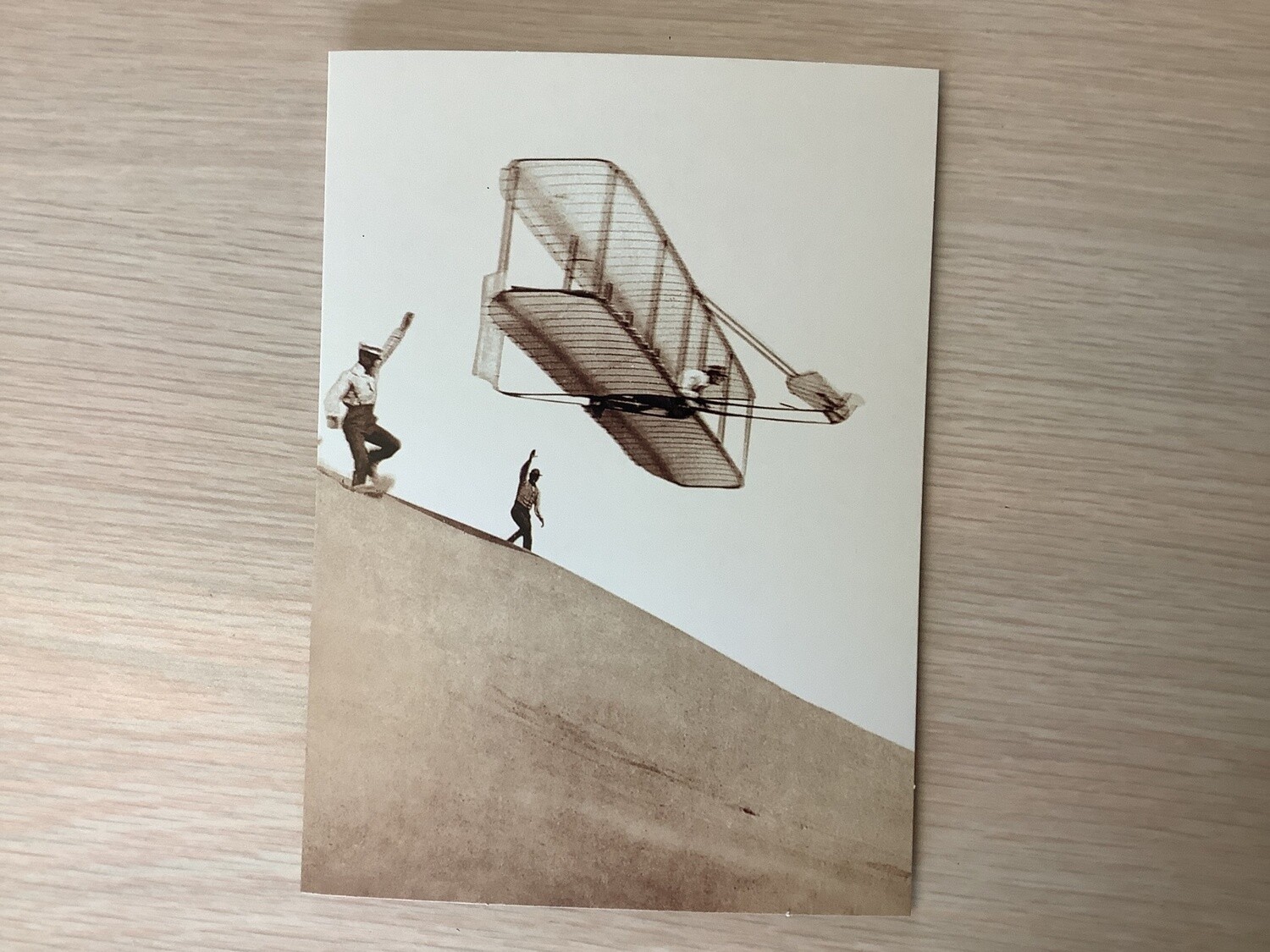 AVANTI AMERICA WILBUR WRIGHT ON GLIDER BIRTHDAY CARD