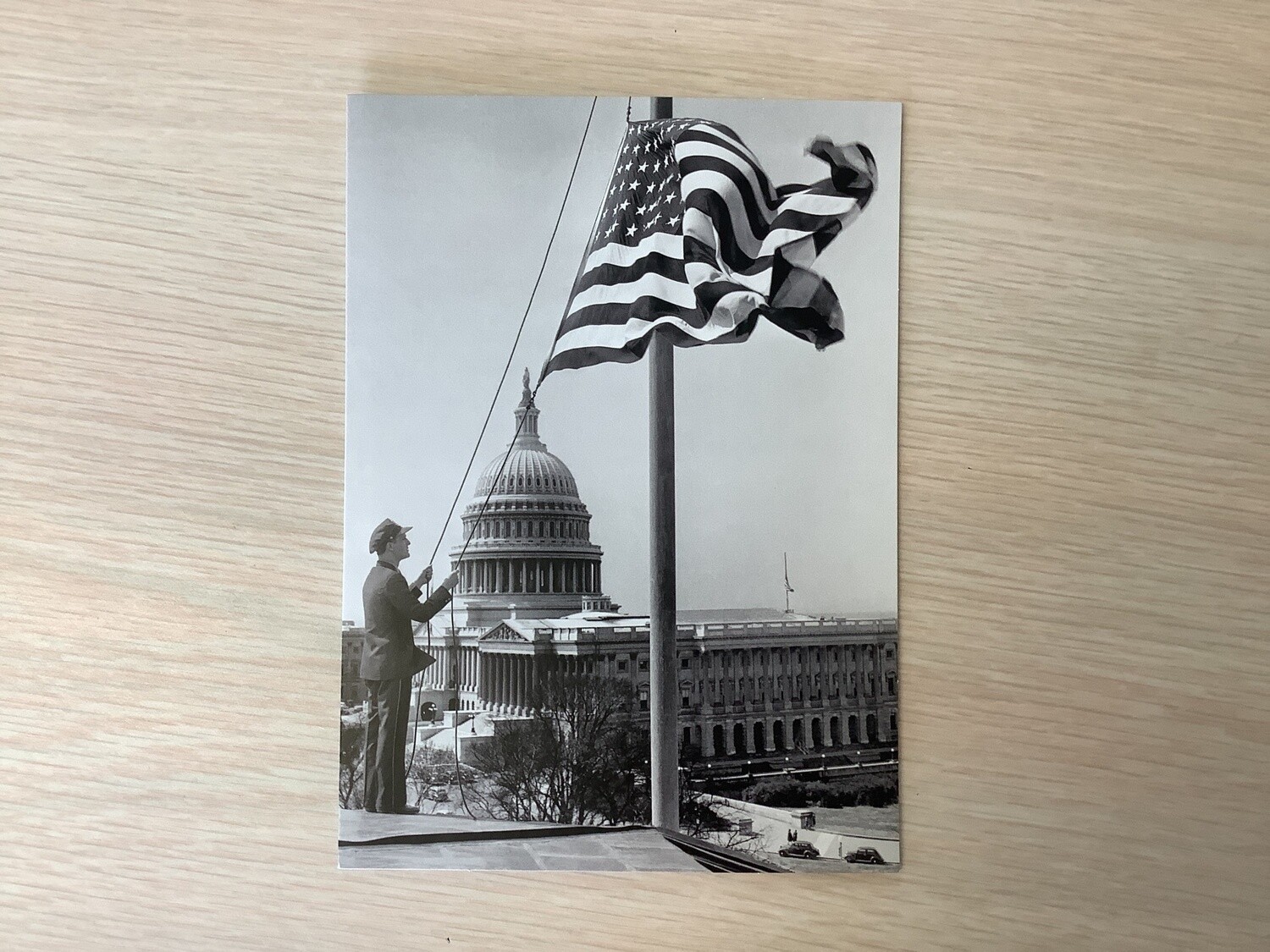 AVANTI AMERICA RAISING THE AMERICAN FLAG SUPPORT CARD