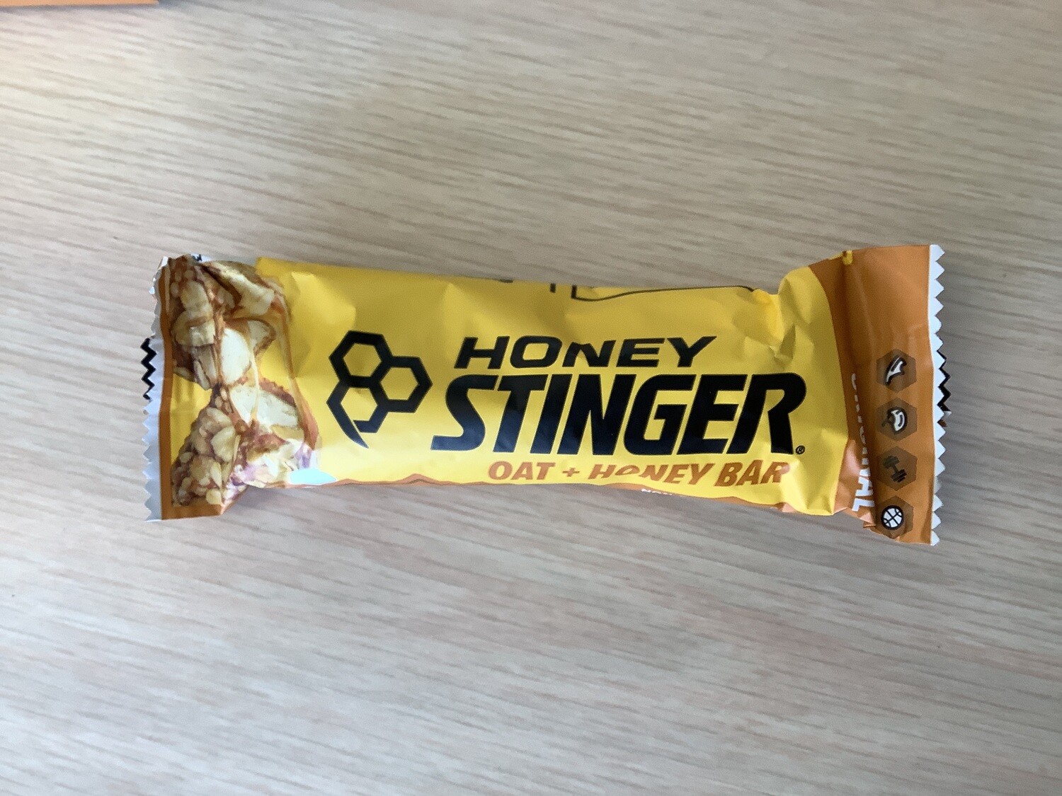 HONEY STINGER OAT AND HONEY BAR single