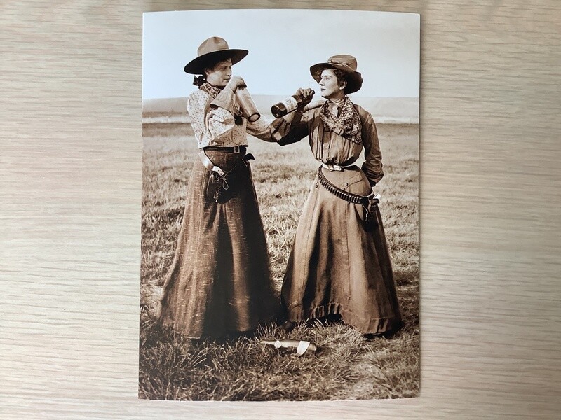 AVANTI AMERICA WOMEN GUNSLINGERS BIRTHDAY CARD