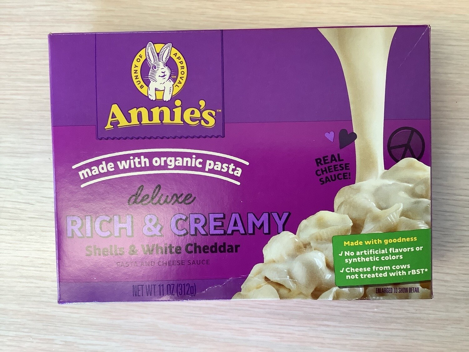 ANNIES DELUXE RICH AND CREAMY SHELLS AND WHITE CHEDDAR