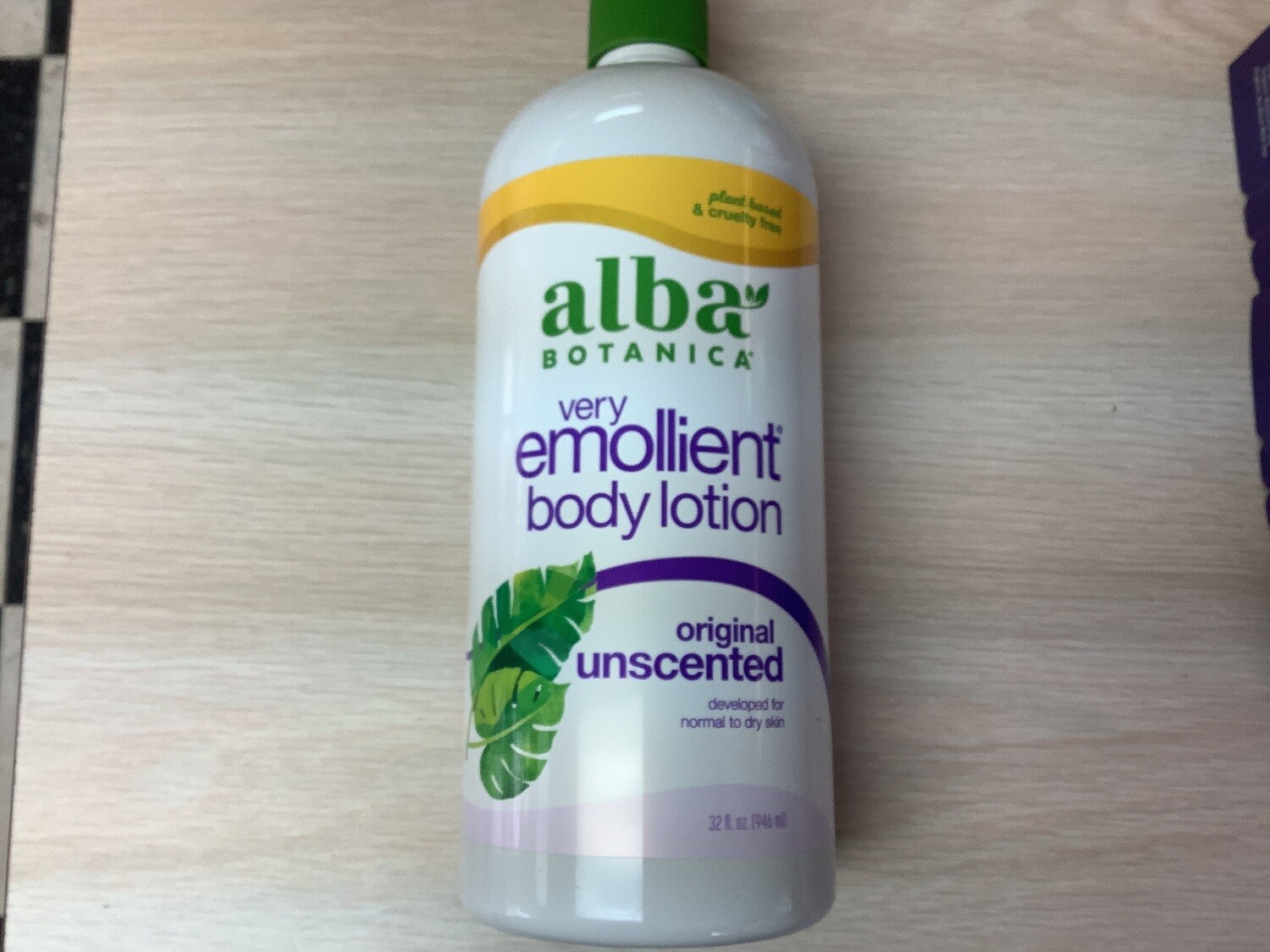 ALBA Very Emollient Body Lotion Unscented 32 ounce