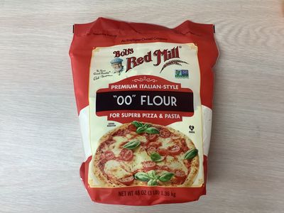 Bobs Red Mill 00 Flour 48 oz. bag